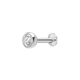Labret piercing CZ