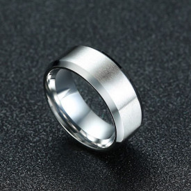 Prsten z chirurgické oceli 6mm / 8mm