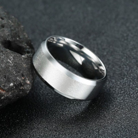 Prsten z chirurgické oceli 6mm / 8mm