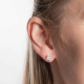 Stříbrné napichovačky Cubic Zirconia čtverec